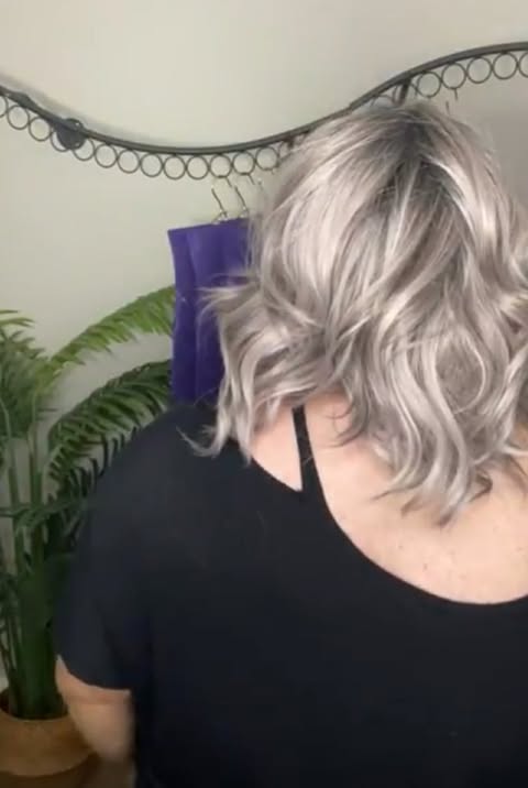 Radiant Rebel NWOT Swiss Luxe Wig LW3-AC1