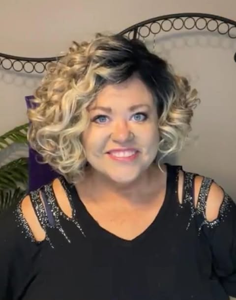 Paige Dark Ash Blonde HS Basic Wig TN1