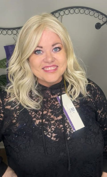 Tessa Swiss Cream HS NWT Comfort Luxury Wig LW3 AC1