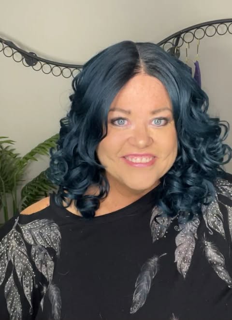 Untamed Beauty Electric Blue HS Basic Wig LW3