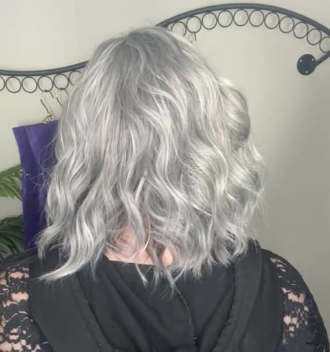 ALWAYS YOURS NWOT HS BASIC WIG TN1