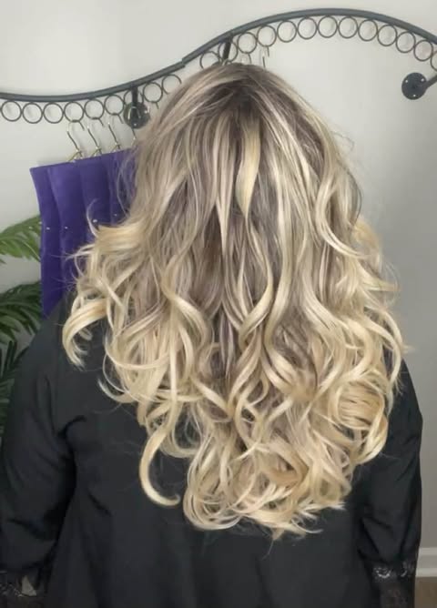 Sabrina Brulee Blonde Melt NWOT HS Basic Wig LW3