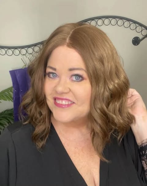 Come Closer Dark Chocolate NWOT HS Basic Wig LW3