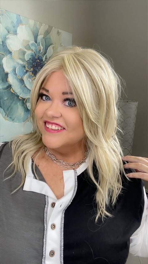 TOTAL SEDUCTION CREAM SUGAR BLONDE  HS NWT Luxury Wig by SBS TN1 AC1