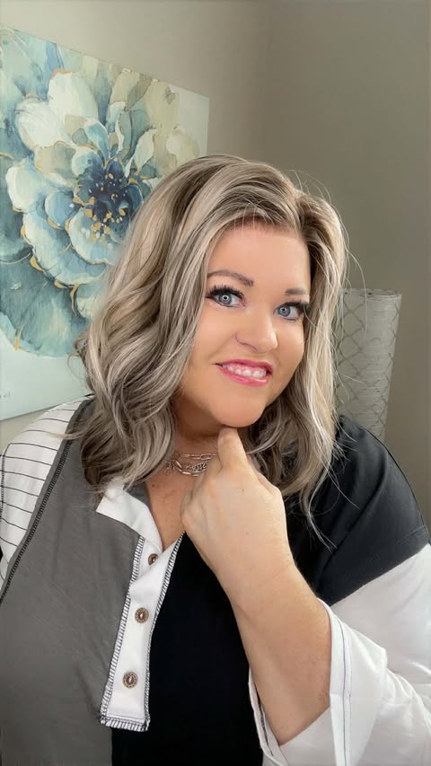 SLOANE DESERT BLONDE HS NWT BETTER THAN BASIC WIG by CSC TN1-AC1
