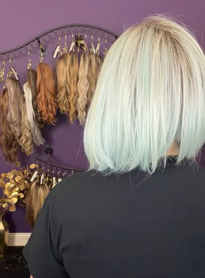 London Blue Island Splash HS NWOT Standard Luxury Wig LW3-AC1