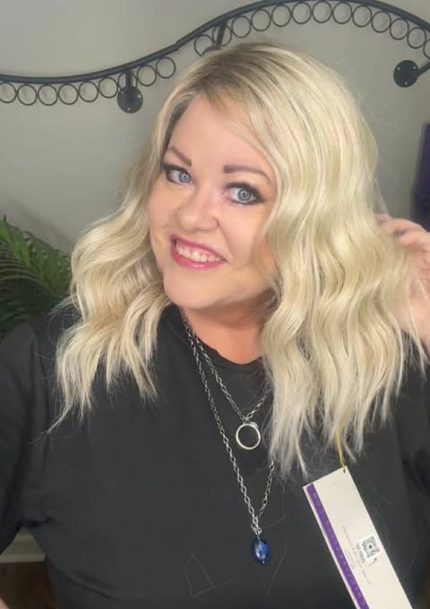 Austin SUNFLOWER HS NWT Standard  Luxury Wig LW3 AC1