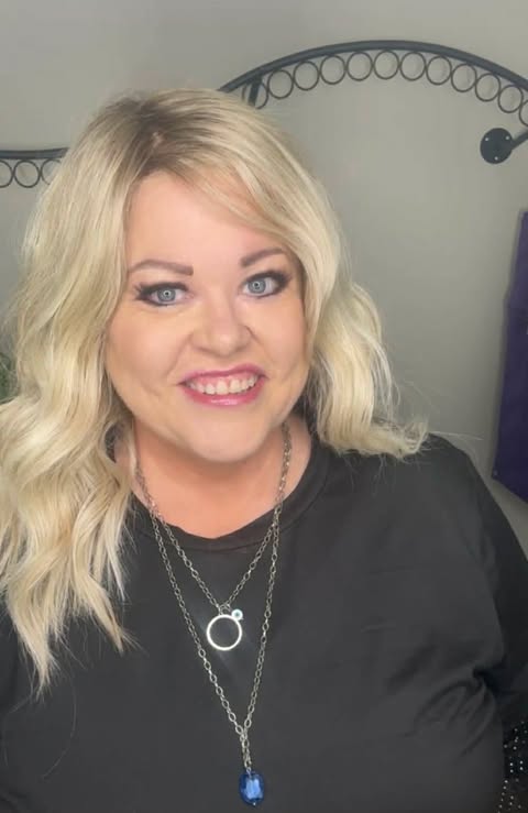 Austin SUNFLOWER HS NWT Standard  Luxury Wig LW3 AC1