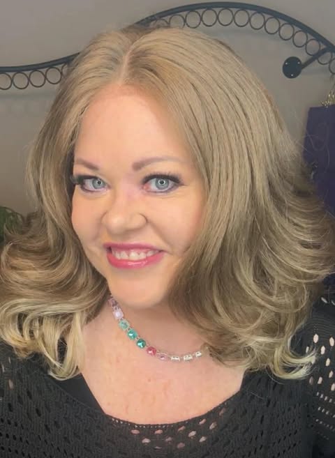 ALAYA LIGHT ASH BROWN HS NWOT BASIC WIG LW3