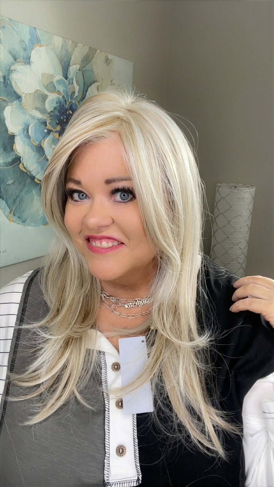 STELLA COOL CHAMPANGE BLONDE HS HT LUXURY WIG TN1 AC1