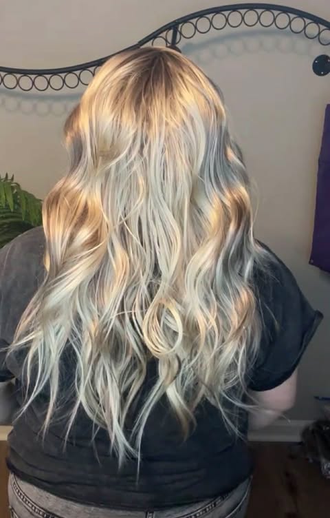 SIENNA CASHMERE GLOW HS NWOT SWISS LUXE WIG TN1-AC1