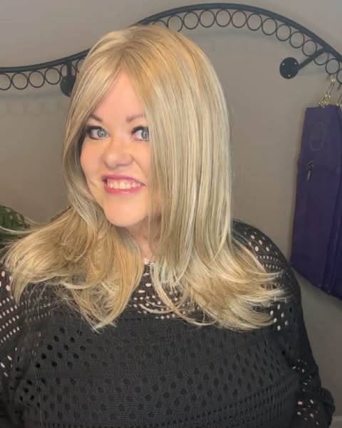 RAQUEL  NWT HS LUXURY WIG LW3 AC1