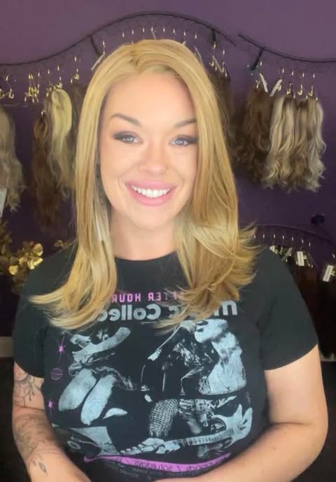 THE LIZ CARAMEL BLONDE HS HT NWT Luxury Wig by SBS LW3-AC1