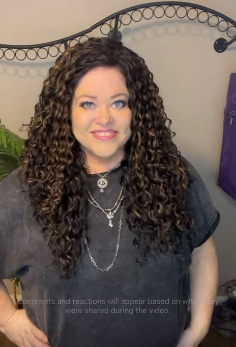 ZOE DARK CHOCOLATE CARAMEL NWOT BASIC WIG LW3