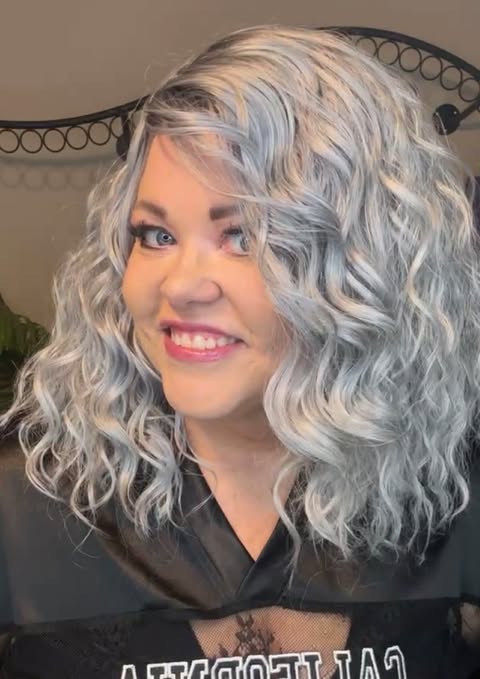 STATEMENT HS  Luxury Wig by SBS TN1 AC3