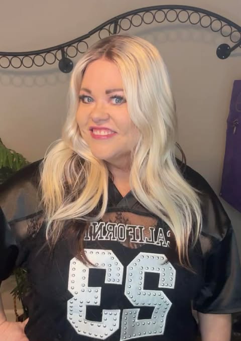 SAMPLE 34 HS NWT BETTER THAN BASIC WIG by CSC LW3 AC1