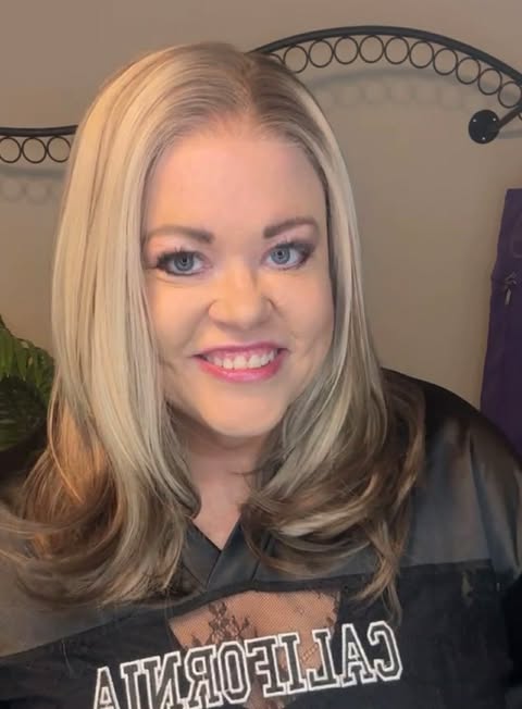 PURE CONFIDENCE HS NWOT SWISS LUXE WIG TN1
