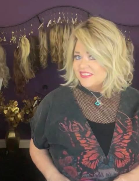 Taking Flight Buttermilk Blonde NWT HS Comfort Luxury Wig LW3-AC1