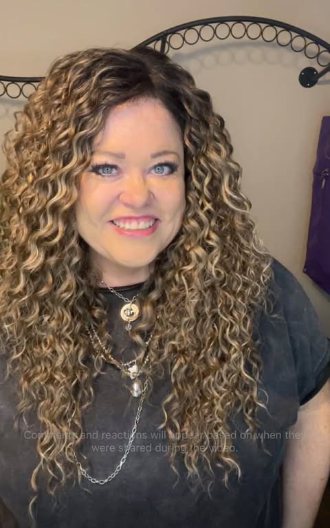 ZOE ICED CAFE HS NWOT BASIC WIG NW3