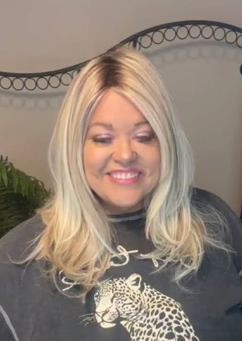 Studio Lights  • Mystery Untagged Luxury Wig HT LW3-AC1
