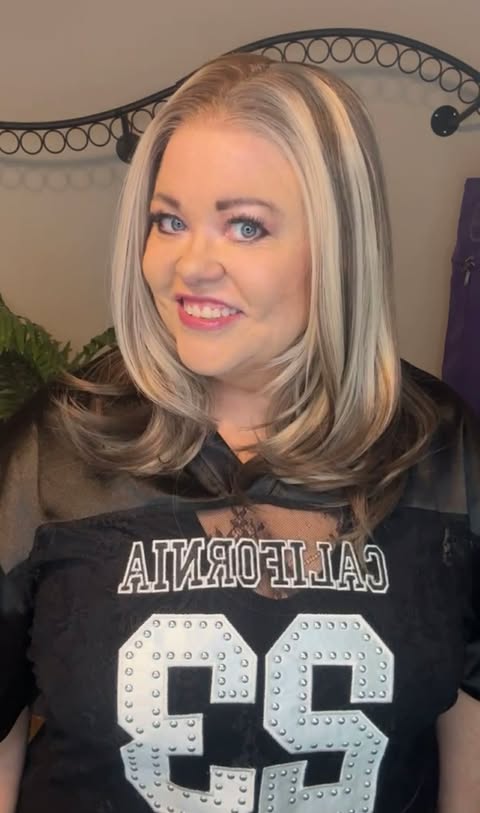 PURE CONFIDENCE HS NWOT SWISS LUXE WIG TN1