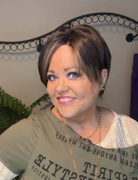 Hannah Soft Brunette HS NWT Better than Basic Wig Petite CSC LW3 DH1