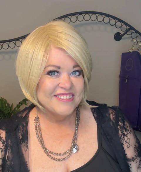Spotlight Energy HS MYSTERY UNTAGGED PARTIAL MONO LUXURY WIG LW3-AC1