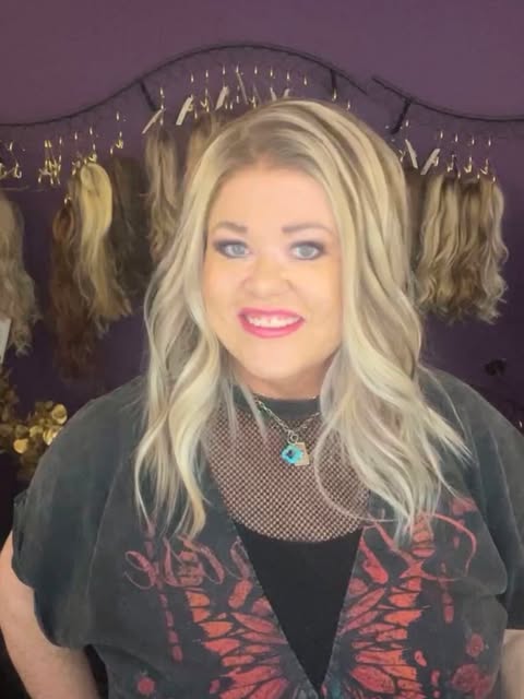 TIANA TAUPE SILK BLONDE NWOT SWISS LUXE WIG LW3-AC1