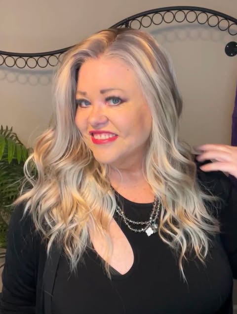 Legacy Loading HS NWOT SWISS LUXE WIG TN1 AC1