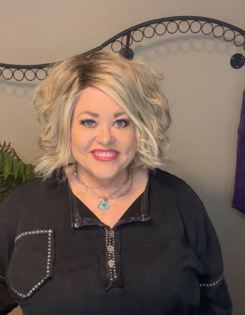 Trixie Glazed Blonde HS Standard Luxury Wig TN1 CG1