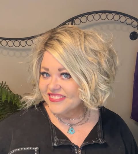 Trixie Glazed Blonde HS Standard Luxury Wig TN1 CG1