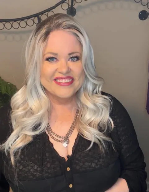 ROXANNA PLATINUM SMOKE (LARGE) NWT BETTER THAN BASIC WIG BY CSC TN1 AC1