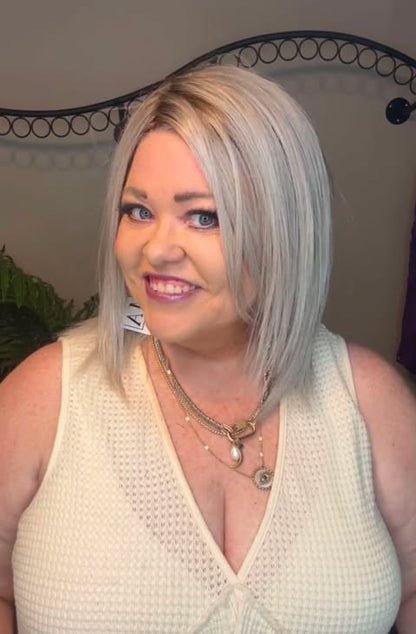 SWEET SERENITY ASH BLONDE HS NWT Luxury Wig by SBS LW3-AC1