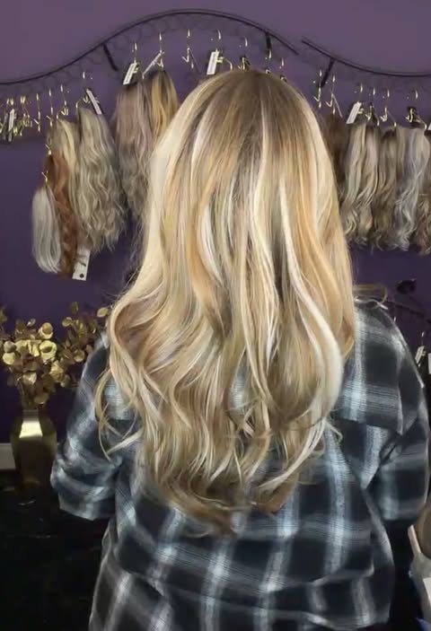CARMELA HS NWOT BASIC WIG LW3 AC1