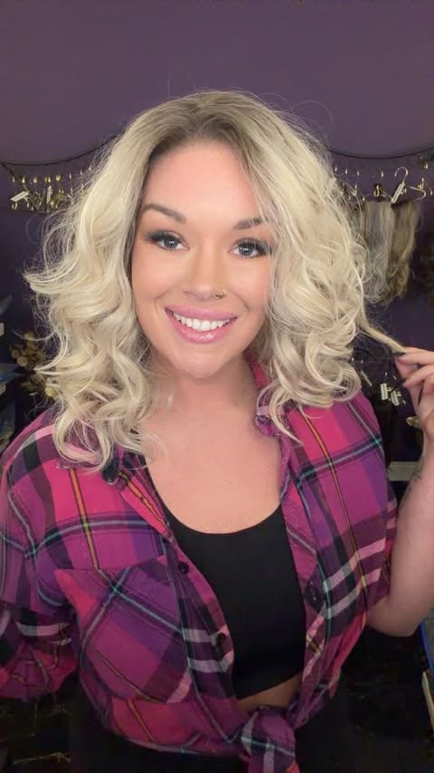 CASHMERE DREAMS NWOT SWISS LUXE WIG NW3