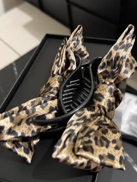 ⭐ Satin Bow Claw Clip Grey-Light Brown Leopard LW3 A106