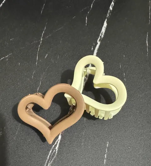 ⭐ Heart-Shaped Claw Clip Duo (Set of 2) Cream and Taupe LW3 A109