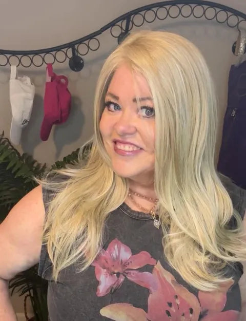SIENNA CAKE BATTER BLONDE HS NWT LUXURY  WIG BY BELLE TRESS LW3-AC1