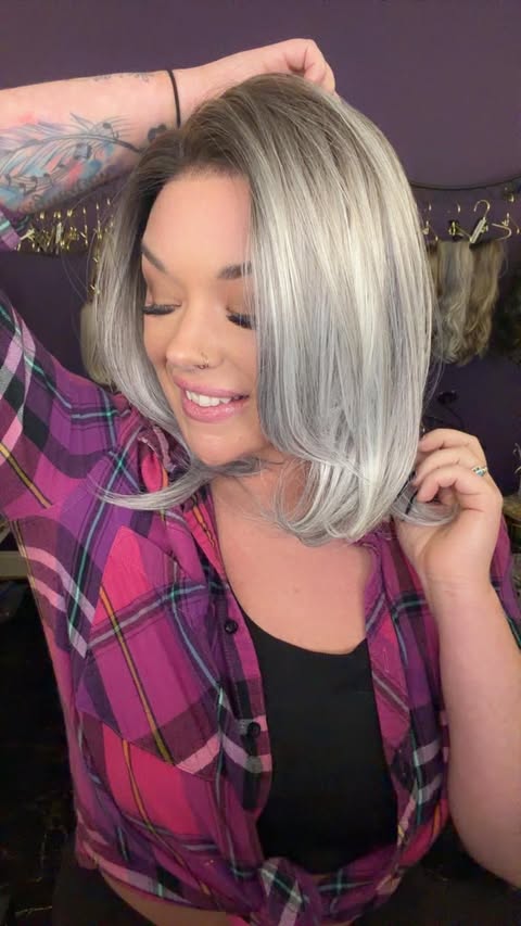 CHARMING DOVE'S GREY NWOT SWISS LUXE WIG NW3