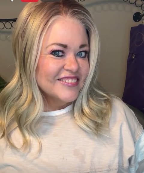 DEIDRA OATMIK BLONDE STANDARD BETTER THAN BASIC LW3-AC1