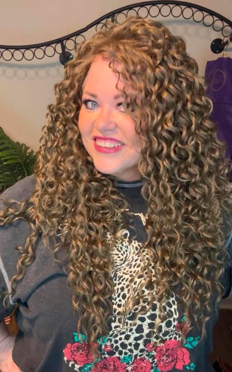 MAIN CHARACTER MOMENT ASH BROWN HS BASIC WIG LW3-AC1