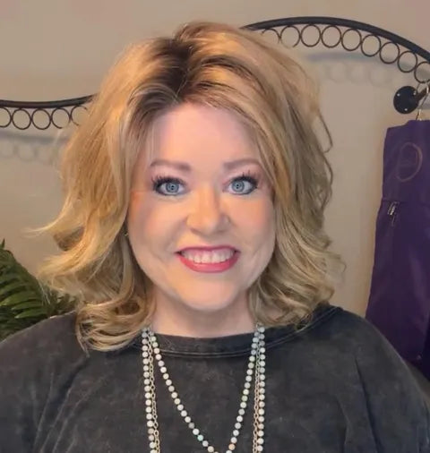 SAIL AWAY BUTTERNUT BLONDE HS HT NWT Luxury Wig by SBS LW3 TT1