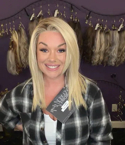 EMERY BLONDIE BAR NWT STANDARD LUXURY WIG VNB LW3 AC1