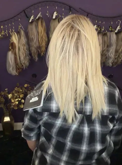 EMERY BLONDIE BAR NWT STANDARD LUXURY WIG VNB LW3 AC1