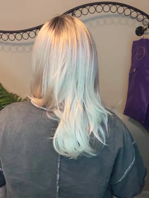 BLISS SNOWY GREY NWOT NHS LUXURY WIG LW3 TH1