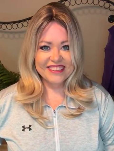 KALANI LIGHT HONEY BLONDE HS NWOT BETTER THAN BASIC MACHINE CAP WIG LW3-AC1