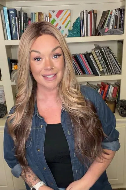 You Had To Look HS NWOT BETTER THAN BASIC WIG by CSC LW3-AC1