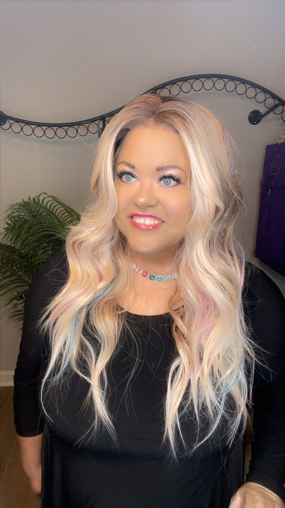 JENNY APRICOT WITH GLAMLIGHTS NWOT HS SWISS LUXE WIG NW3