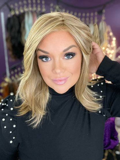 Payton Harvest Wheat HS HT NWT Platinum Luxury Wig LW3-AC1