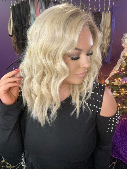 Austin Smoking Hot Blonde HS Standard Luxury Wig VA1-AC1
